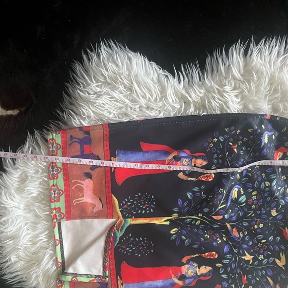 Pencil skirt with ethnic print - Picture 3 of 3